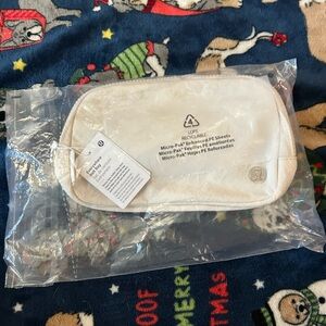 Lululemon belt bag